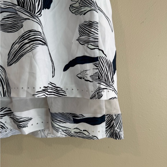 Athleta Gray Skorts Lightweight Athletic Wear - Picture 7 of 9